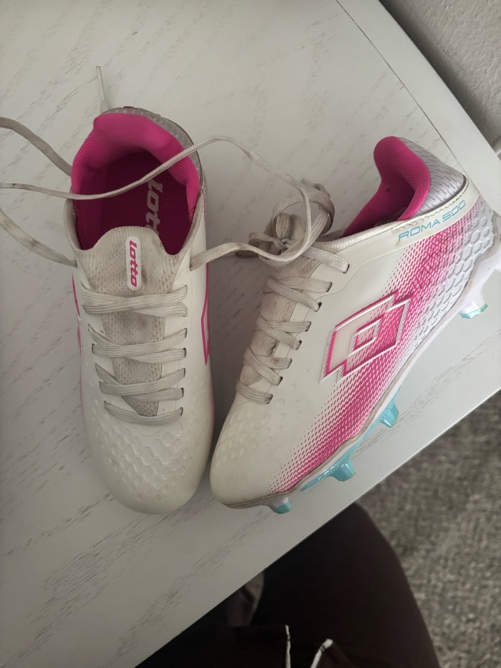 OTTO White and Pink Roma 500 Women's Soccer Cleats